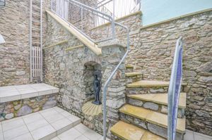 Photo 11- click for photo gallery